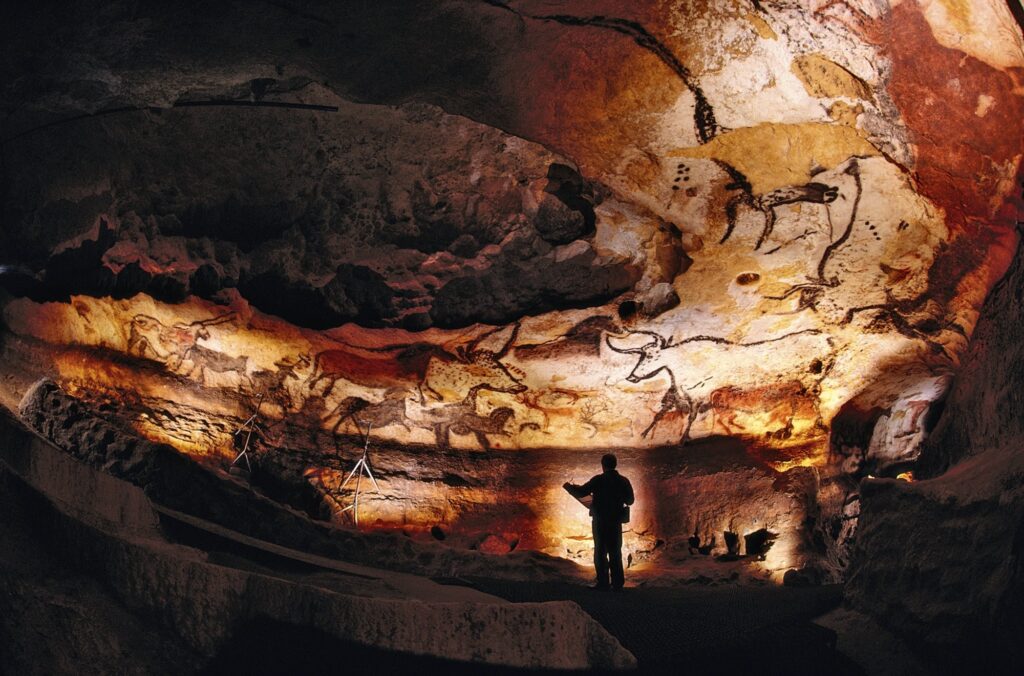 Palaeolithic Paintings At Lascaux Cave (france) (source: National Geographic)